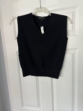 Banana Republic Black Ribbed V-Neck Sweater Vest
